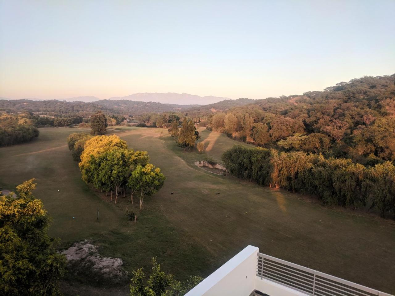 Nayagaon骄傲之家旅馆住宿加早餐旅馆 外观 照片
